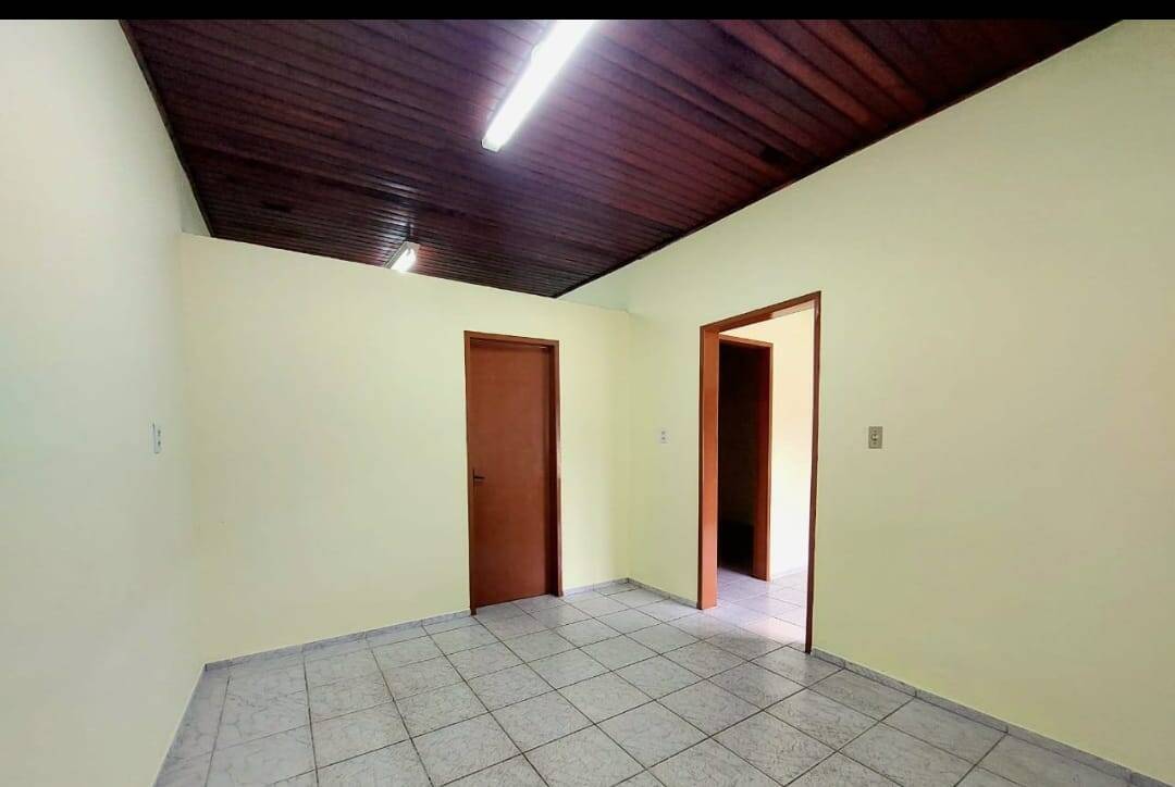 Casa à venda com 3 quartos, 74m² - Foto 11