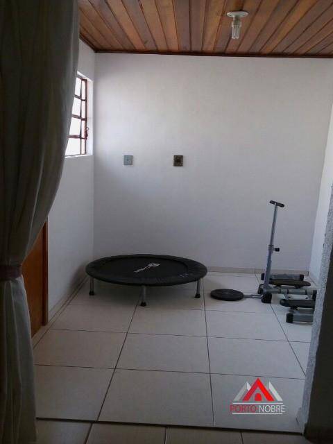 Casa à venda com 4 quartos, 93m² - Foto 22