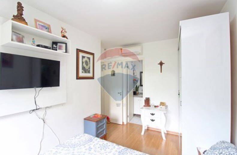 Apartamento à venda com 2 quartos, 52m² - Foto 13